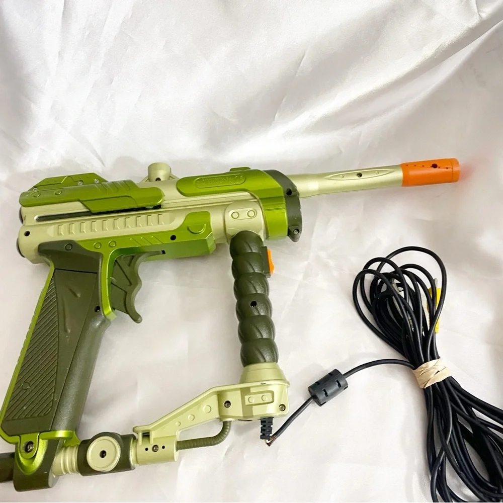 Hasbro 2004 Vintage Plug & Play Paintball TV Game. TV Cord Needs Repair